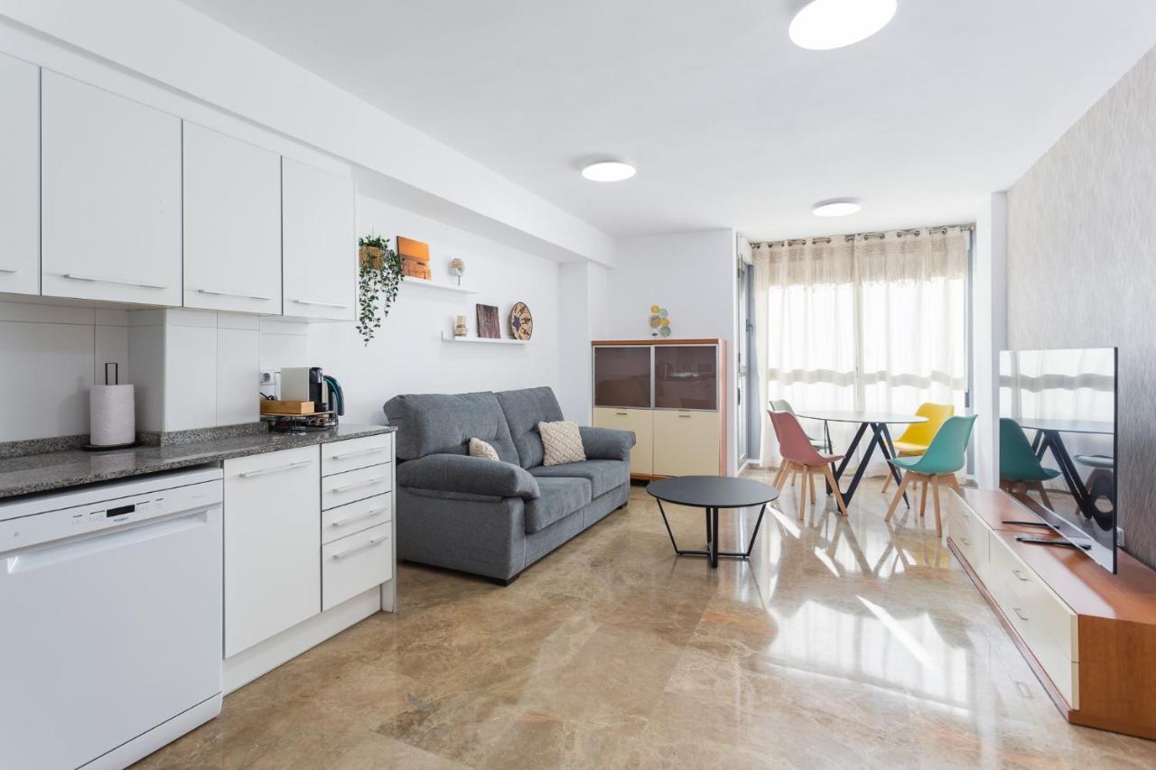Piso Familiar Cerca Del Centro, Ac Y Wifi Gratis Apartment Valencia Bagian luar foto