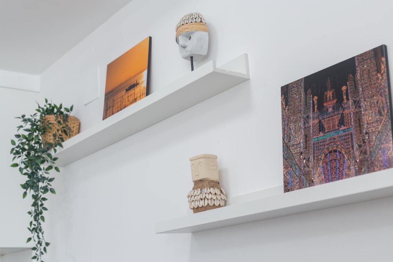 Piso Familiar Cerca Del Centro, Ac Y Wifi Gratis Apartment Valencia Bagian luar foto