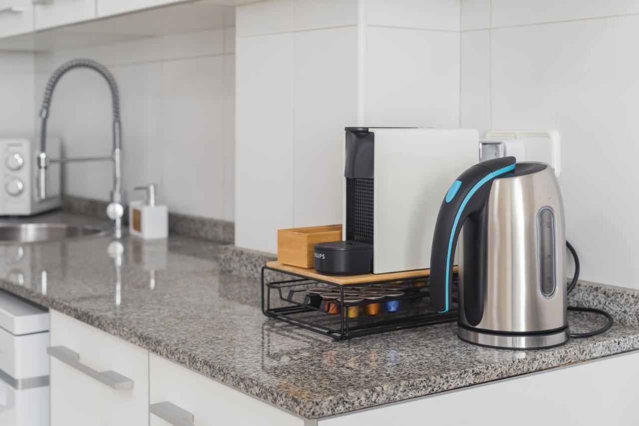 Piso Familiar Cerca Del Centro, Ac Y Wifi Gratis Apartment Valencia Bagian luar foto