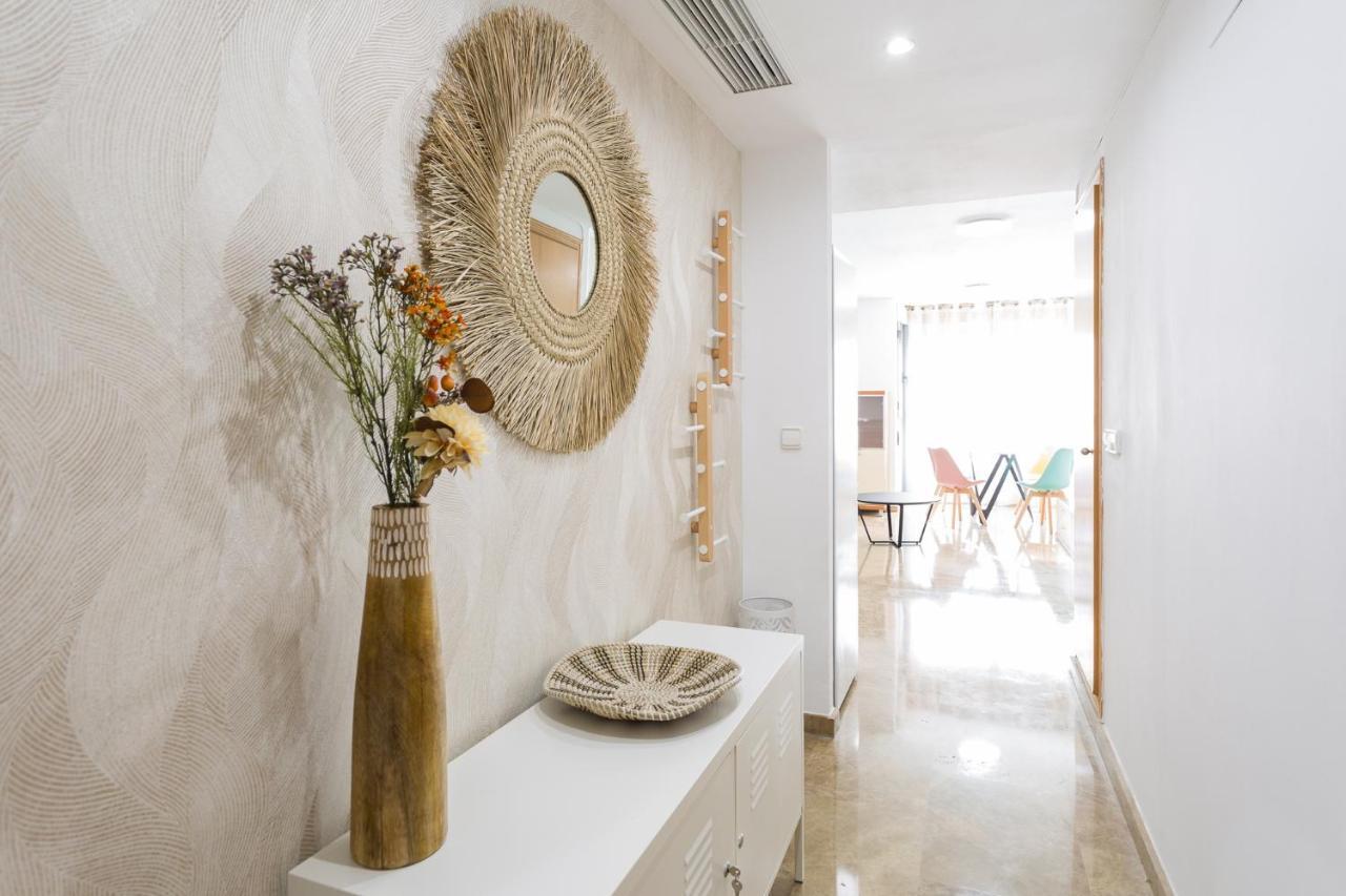 Piso Familiar Cerca Del Centro, Ac Y Wifi Gratis Apartment Valencia Bagian luar foto