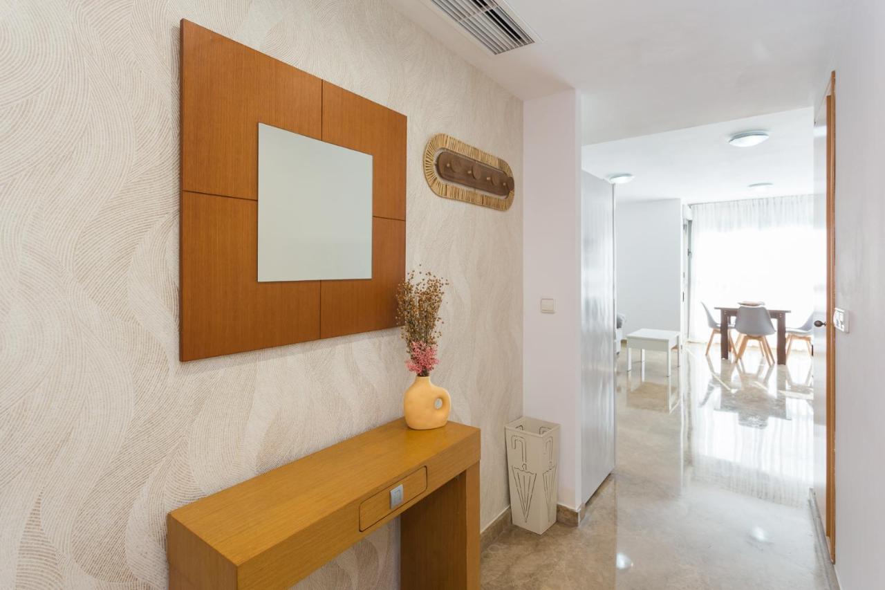 Piso Familiar Cerca Del Centro, Ac Y Wifi Gratis Apartment Valencia Bagian luar foto