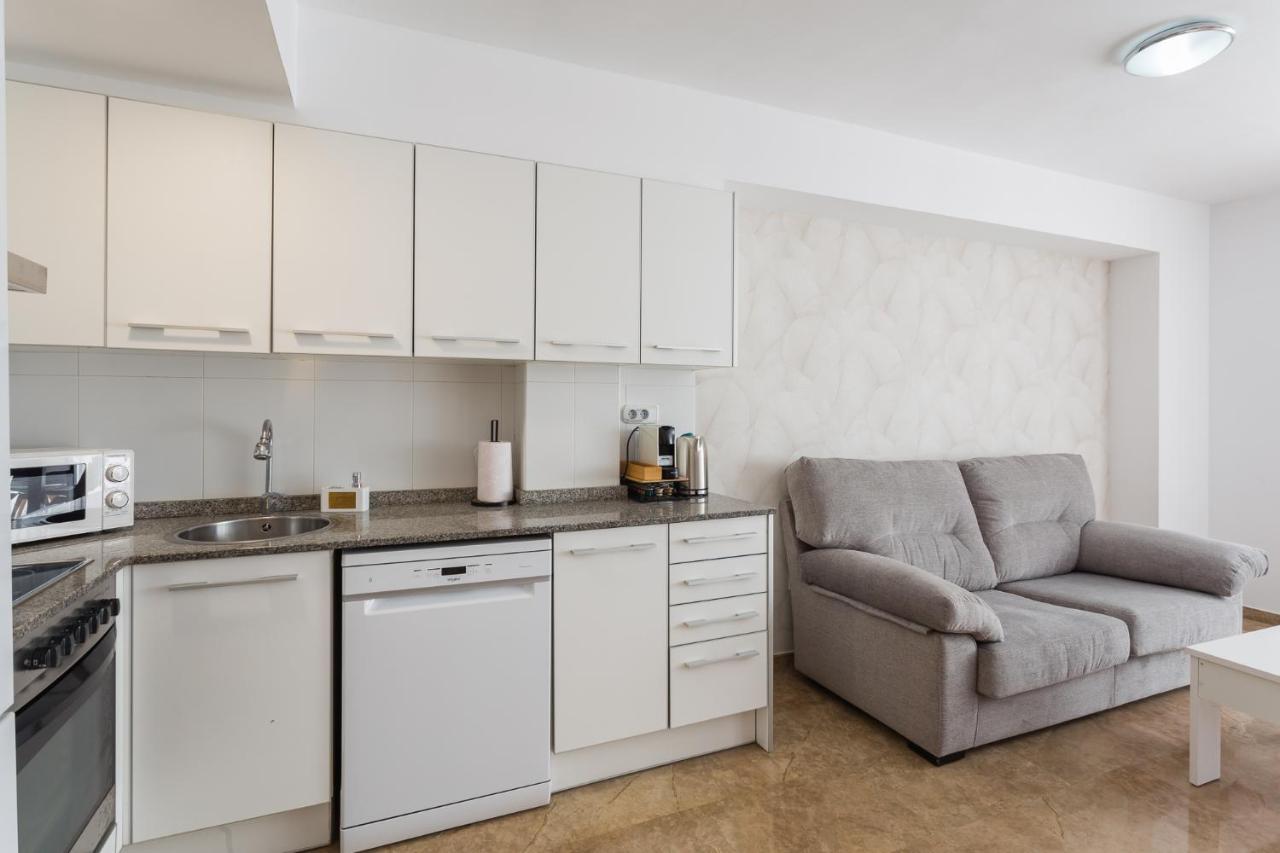 Piso Familiar Cerca Del Centro, Ac Y Wifi Gratis Apartment Valencia Bagian luar foto