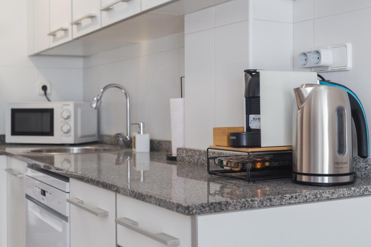 Piso Familiar Cerca Del Centro, Ac Y Wifi Gratis Apartment Valencia Bagian luar foto
