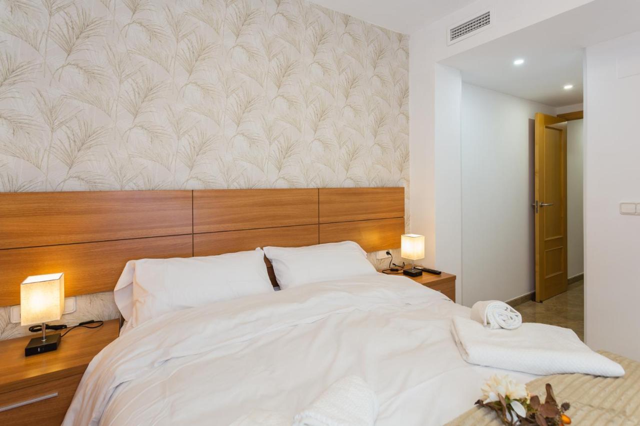 Piso Familiar Cerca Del Centro, Ac Y Wifi Gratis Apartment Valencia Bagian luar foto