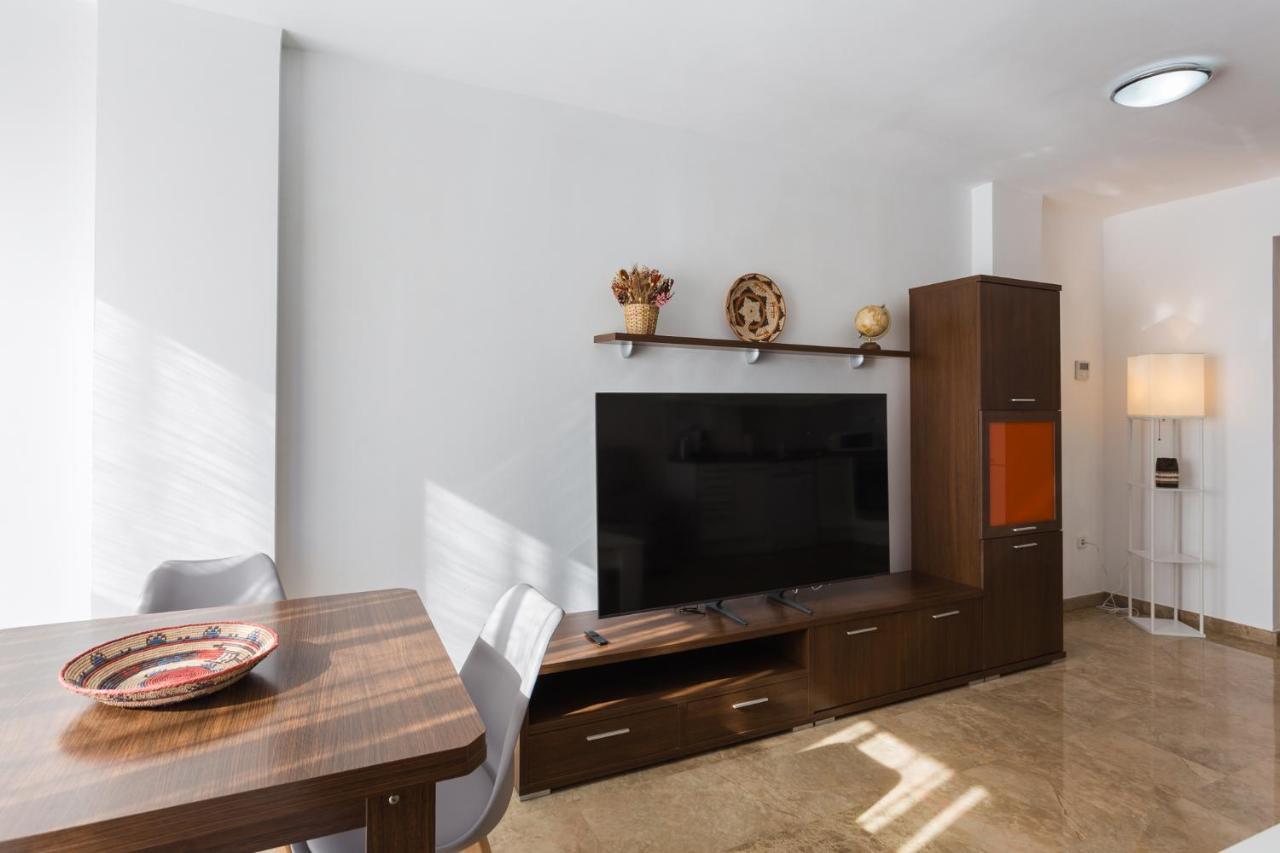 Piso Familiar Cerca Del Centro, Ac Y Wifi Gratis Apartment Valencia Bagian luar foto