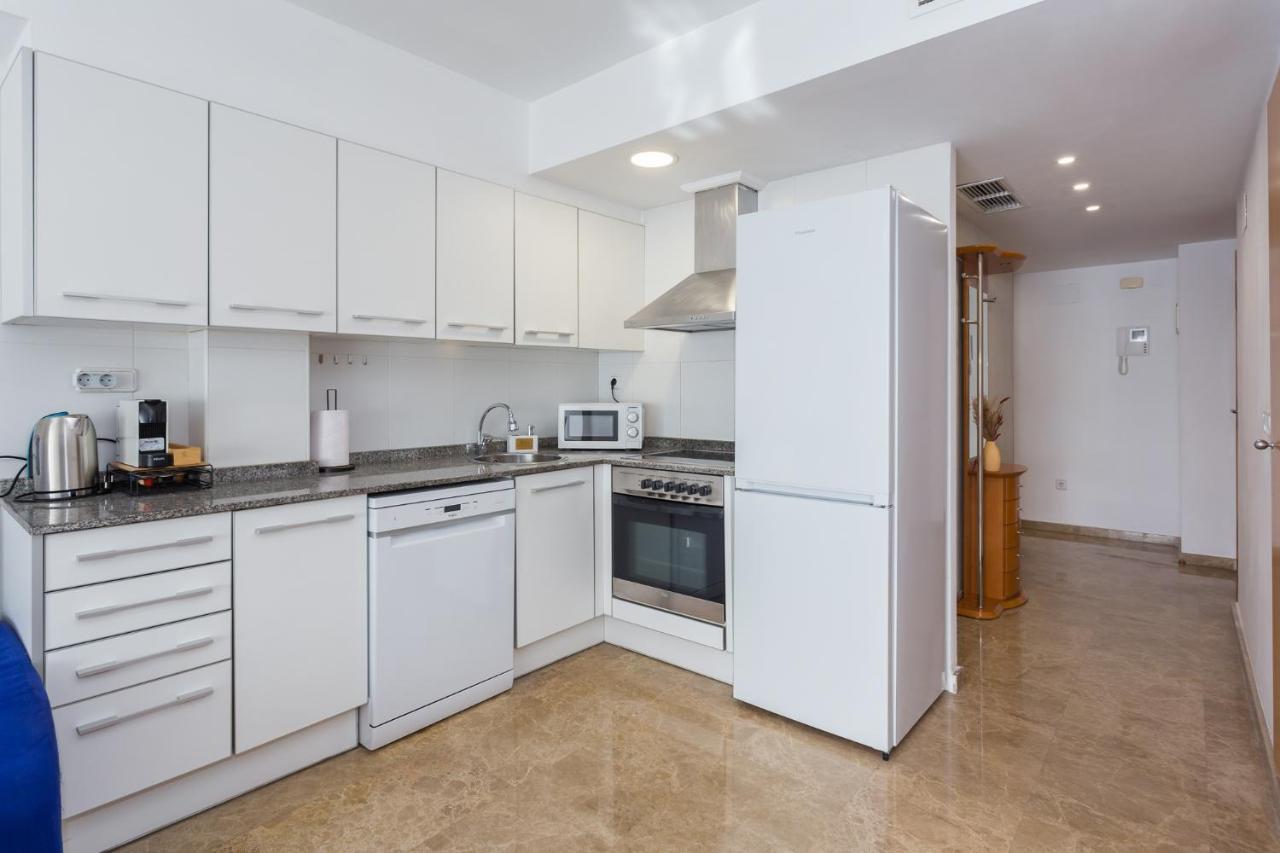 Piso Familiar Cerca Del Centro, Ac Y Wifi Gratis Apartment Valencia Bagian luar foto