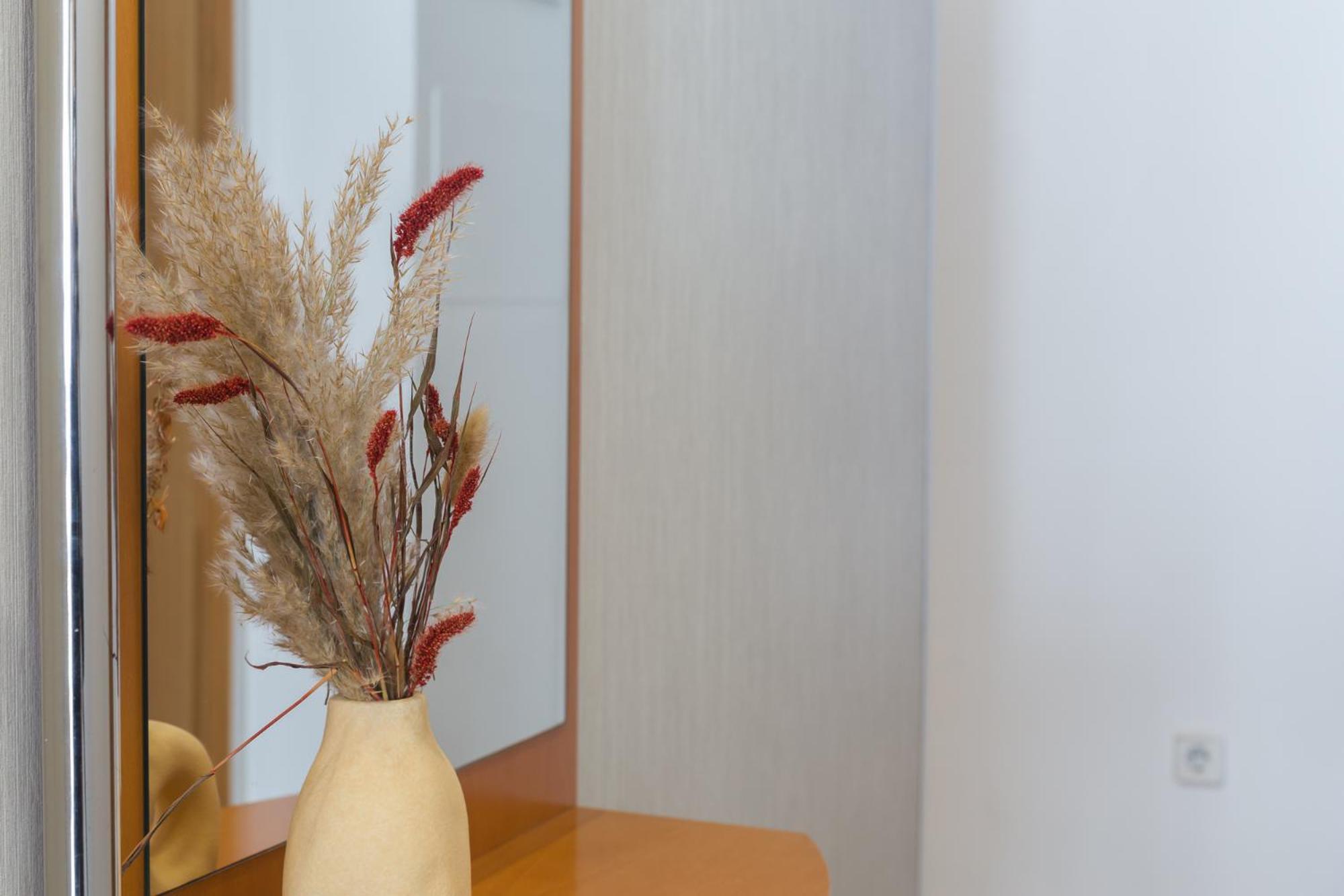 Piso Familiar Cerca Del Centro, Ac Y Wifi Gratis Apartment Valencia Bagian luar foto