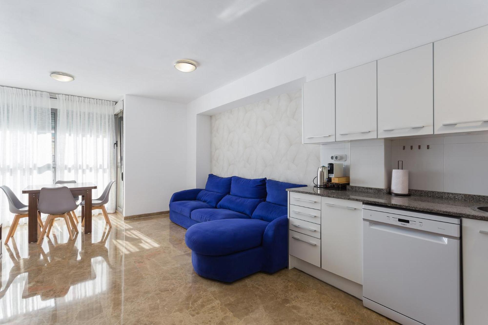 Piso Familiar Cerca Del Centro, Ac Y Wifi Gratis Apartment Valencia Bagian luar foto
